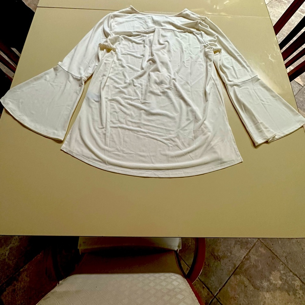 95% polyester 5% spandex cream color